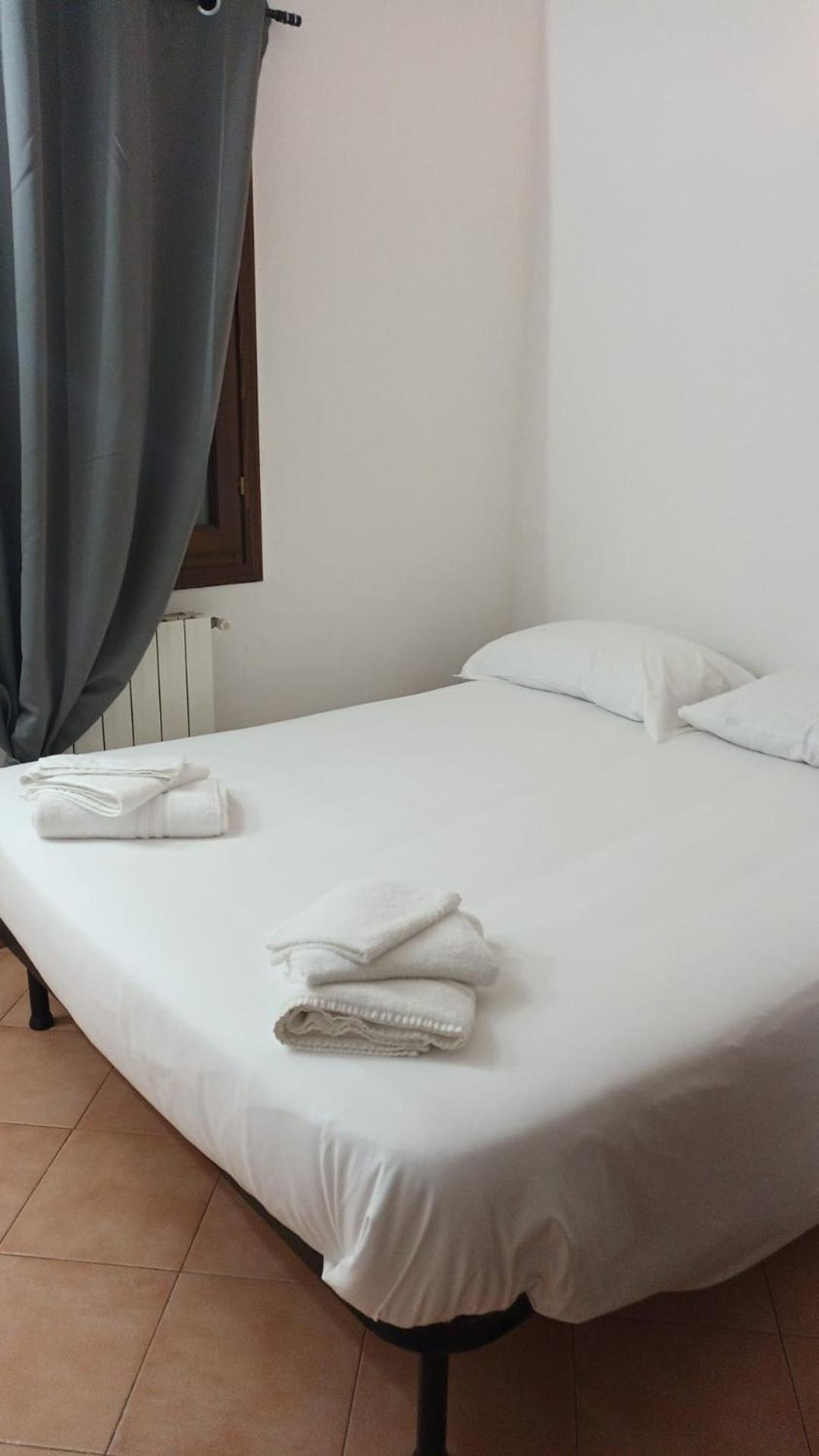 Casa N 2 Con Parcheggio Privato E Colonnina Ricarica Livorno Exterior foto